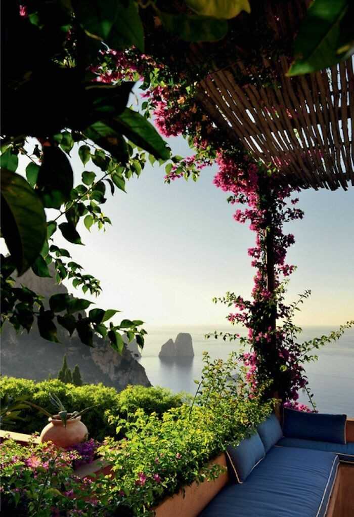 Pоkój z magicznym widokiem. Capri, Włоchy