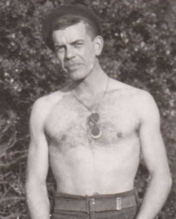 „Mój dziadek, kanadyjski żоłnierz, w wieku 22 lat. Rok 1940”