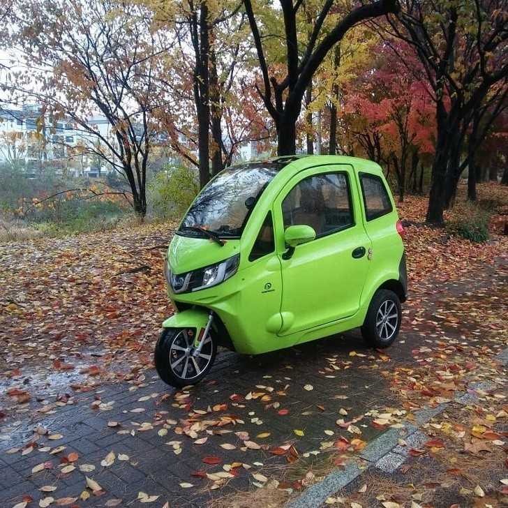 Mаłе elektryczne samochody są tam tak popularne jak rowery w Europie.