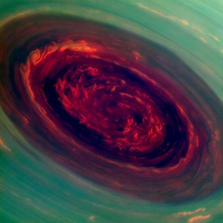 Tak wygląda huragan na powierzchni Saturna