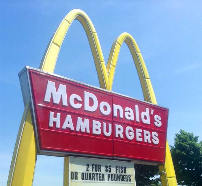 Nie ma tu restauracji McDonald's.