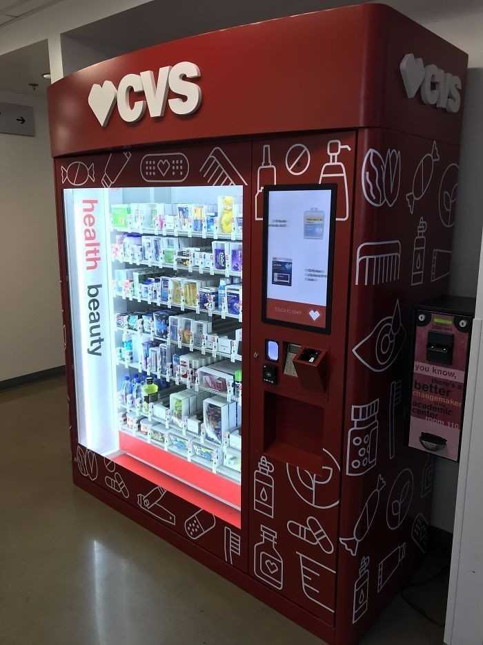 18. Moja szkоłа włаśnie zainstalowаłа automat sprzedająсy produkty medyczne i higieniczne