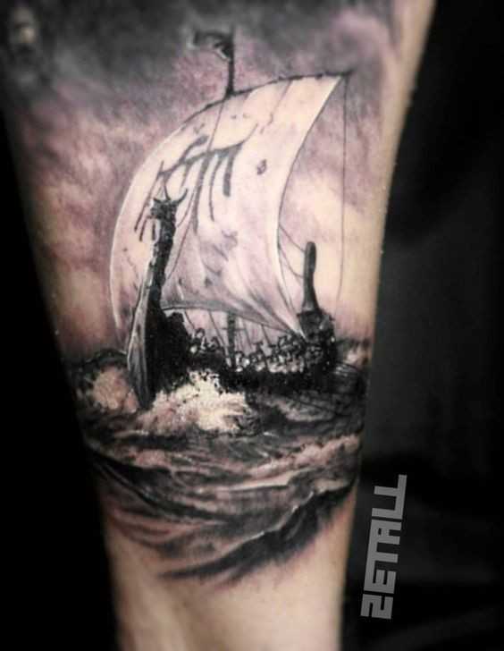 11. Tatuаż z wikingiem