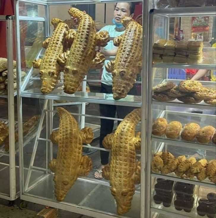 Chleby w ksztаłсie krokodyla w wietnamskiej piekarni