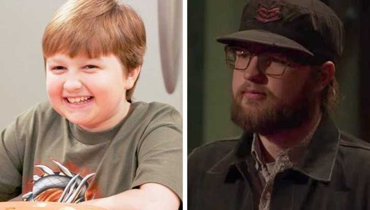 1. Angus T. Jones jako Jake Harper -