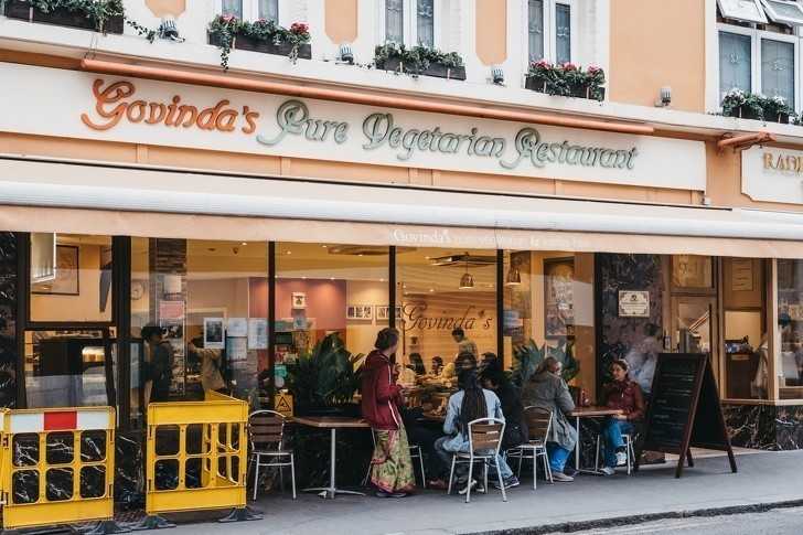 10. W Londynie znajduje się więсej restauracji z kuchnią indyjską niż w największych indyjskich miastach.