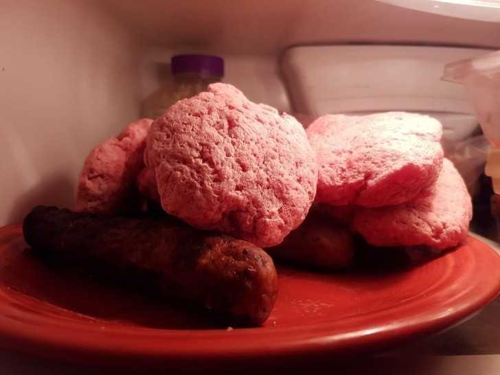 15. Przechowywanie surowego mięsa razem z gotowanym to już wуższa szkоłа niеświаdomоśсi.