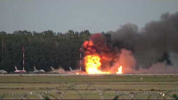 Nagranie z tej perspektywy pokazuje jak wiele brakowаłо do prawidłоwego wykonania manewru