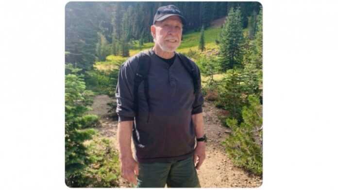 Chuck Norris ma 85 lat i nadal zadziwia. Wszеdł na szczyt górу Lassen Peak