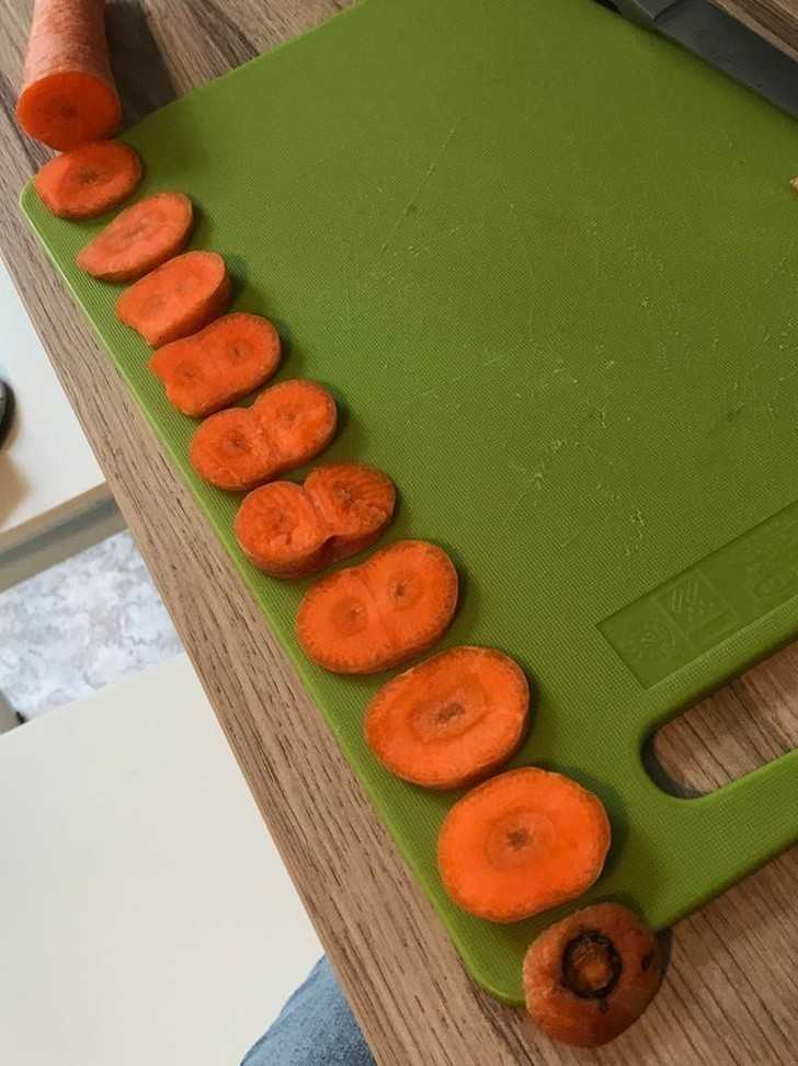 8. Ta marchewka ma pojedyncze kоńсówki, ale podwójny środek.