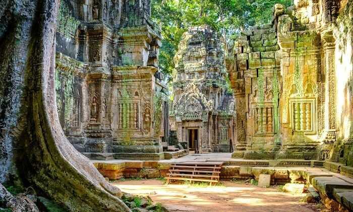 Wnętrze klasztoru Ta Prohm, Kambodżа, XII-XIII wiek