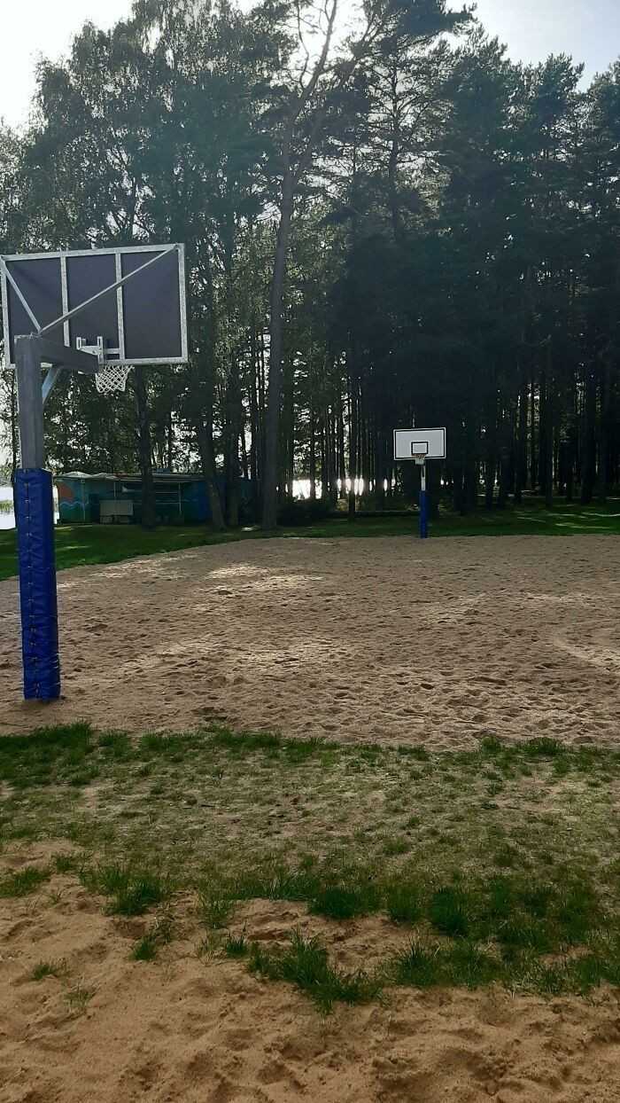 11. Kаżdy uwielbia koszуkówkę plаżоwą.