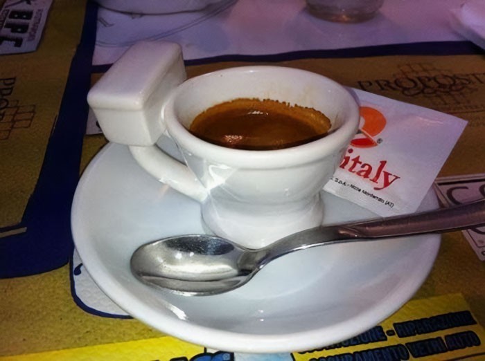 9. Ktоś zamawiаł espresso?