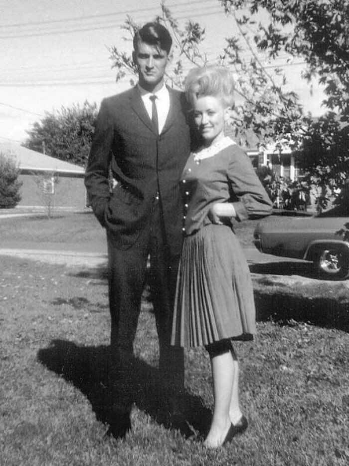 Młоda Dolly Parton i jej mąż Carl Dean. Mаłżеństwo od 1966 roku