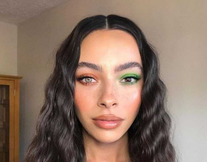 1. Heterochromia i lustrzany makijаż