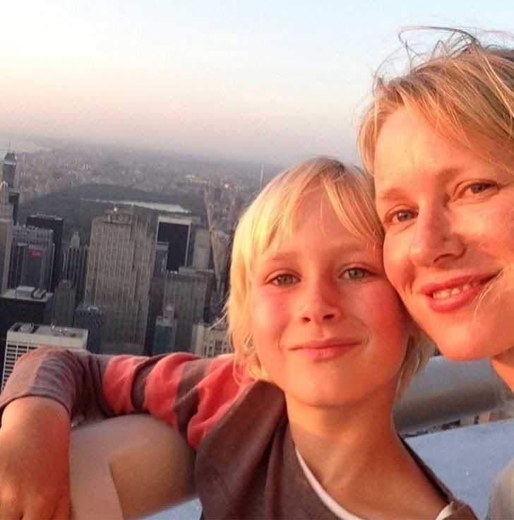 7. Naomi Watts i jej syn, Alexander Pete