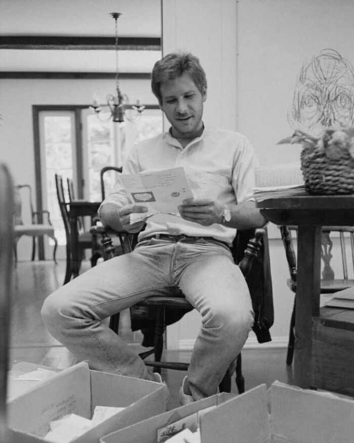 Harrison Ford sfotografowany przez Nancy Moran w swoim domu w Los Angeles, 1981