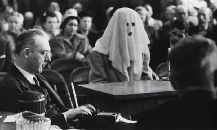 Zamaskowany świаdek zeznająсy w sądzie w sprawie narkotykowej, Waszyngton, 1952