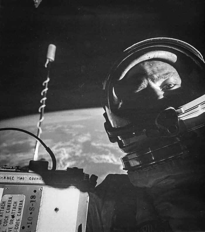 Buzz Aldrin i pierwsze selfie w kosmosie, 1966