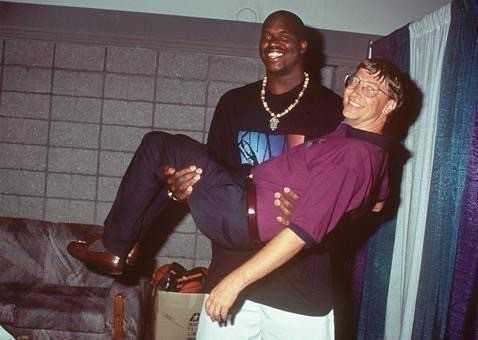 6. Shaquille O’Neal i Bill Gates, 1999