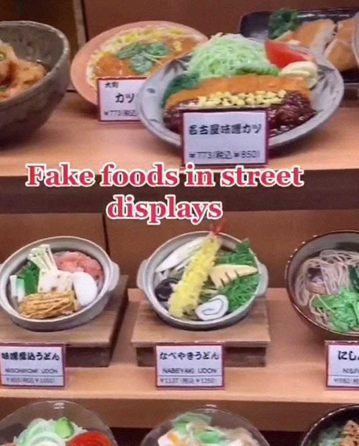 9. Sztuczne jedzenie na ulicznych wystawach