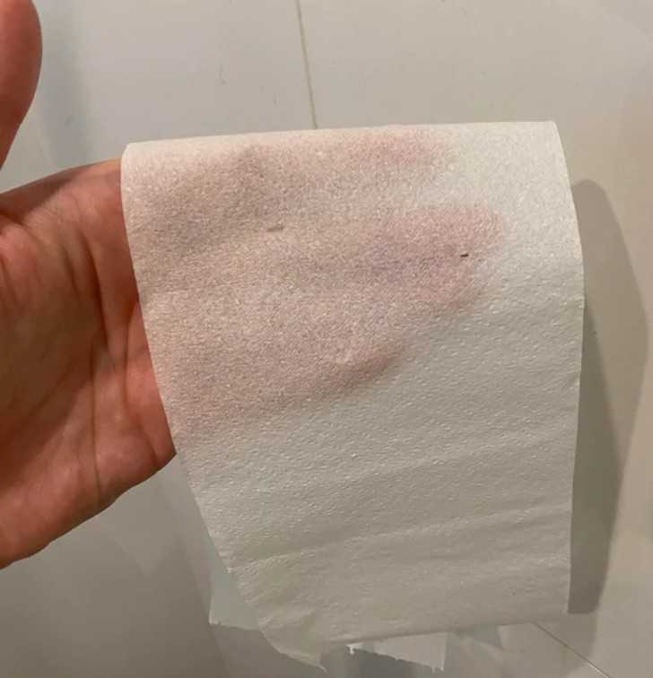 "PowiedziaÅ‚em mojemu wspÃ³Å‚lokatorowi, Å¼e to jego kolej na kupno papieru toaletowego. KupiÅ‚ dwie najcieÅ„sze rolki."