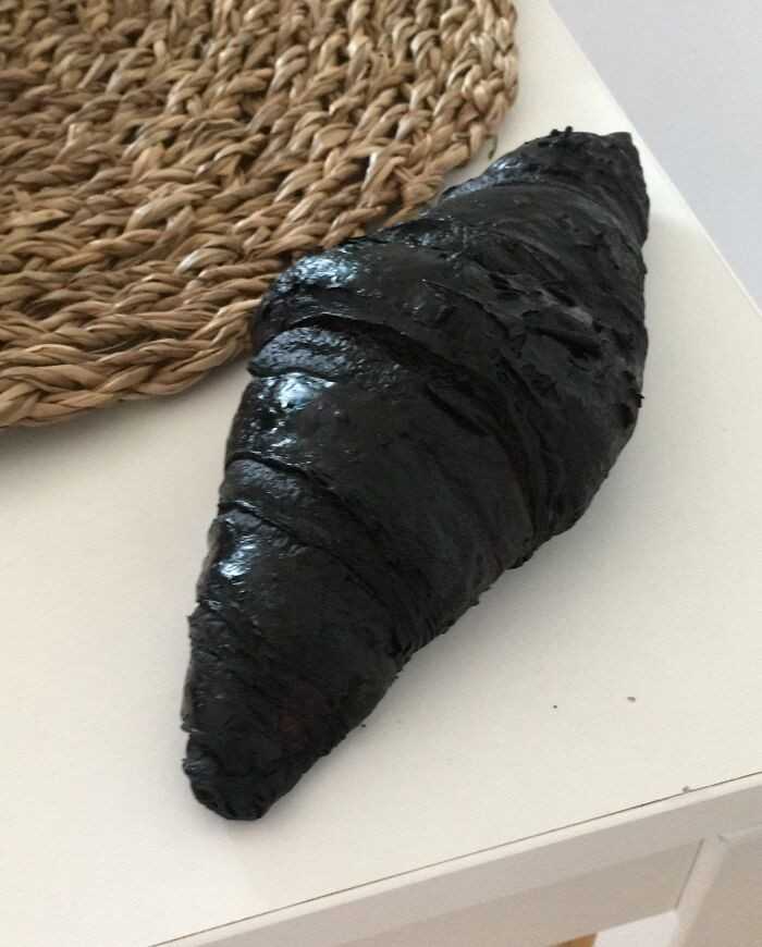 "MÄ…Å¼ poprosiÅ‚, bym podgrzaÅ‚a mu croissanta, zaznaczajÄ…c, by byÅ‚ chrupiÄ…cy. Powinien byÄ‡ zadowolony."