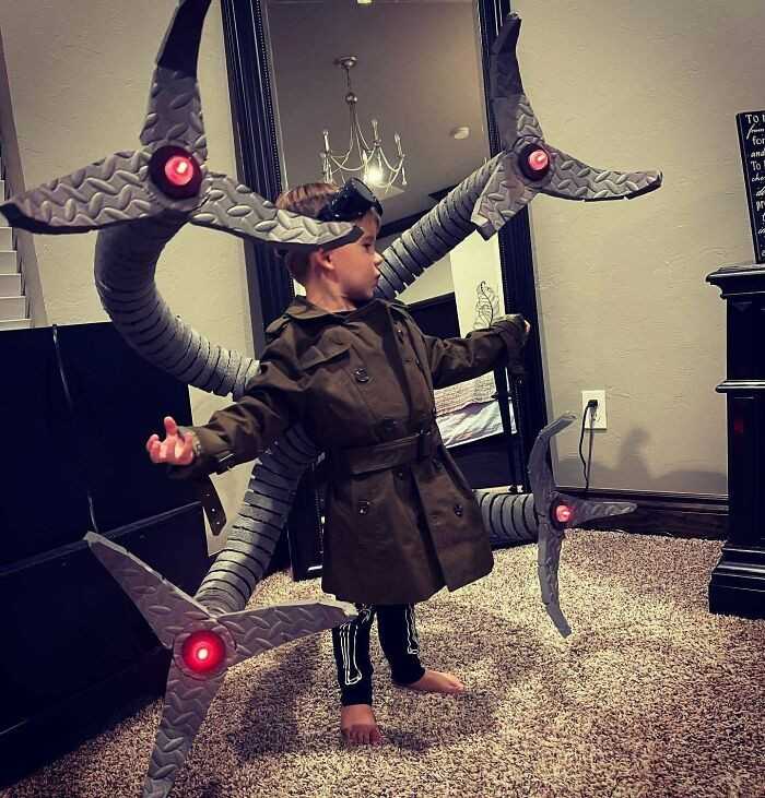 "MÃ³j syn jako Doktor Octopus na Halloween"