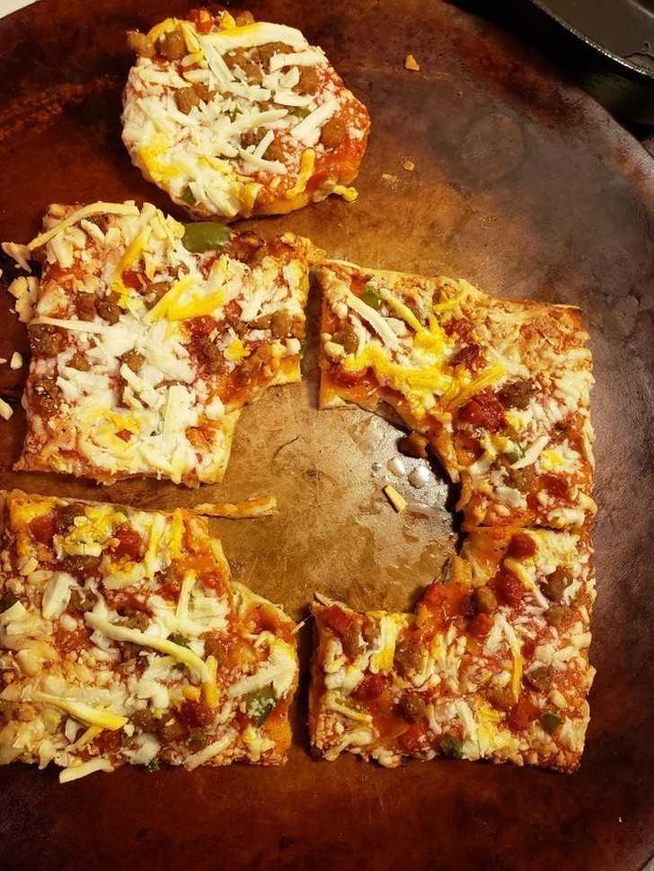 6. MÄ…Å¼ zapytaÅ‚ jak pokroiÄ‡ mi pizzÄ™: trÃ³jkÄ…ty czy kwadraty. OdpowiedziaÅ‚am "koÅ‚a." Chyba potraktowaÅ‚ to na powaÅ¼nie.