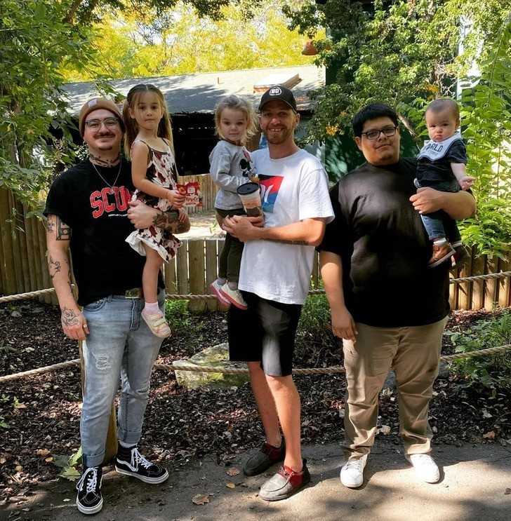 "WspÃ³lny wypad samotnych ojcÃ³w do zoo"