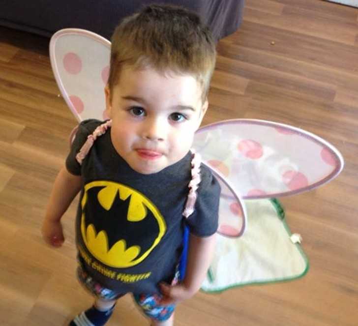 "StwierdziÅ‚, Å¼e Batman powinien mieÄ‡ skrzydÅ‚a... w sumie, to siÄ™ z nim zgadzam."