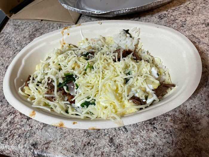 "ZapÅ‚aciÅ‚am za to 18 $ w Chipotle."