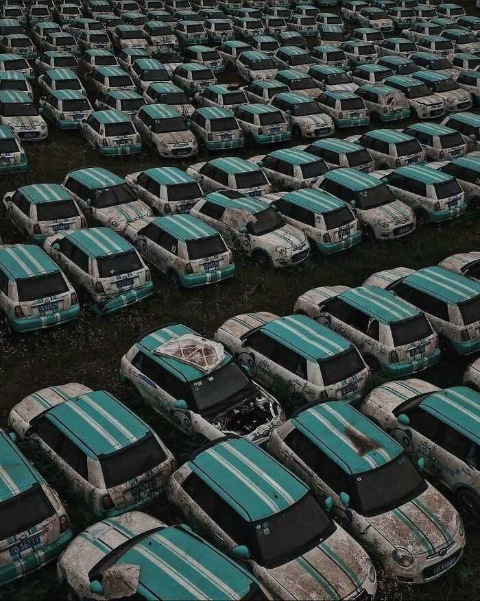 Parking firmy produkujÄ…cej elektryczne samochody, ktÃ³ra zbankrutowaÅ‚a