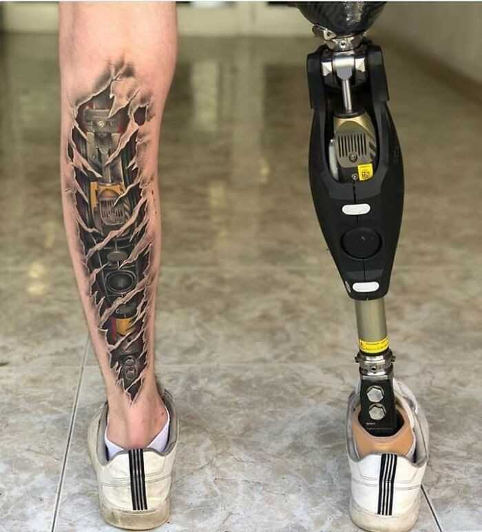 Biomechaniczny tatuaÅ¼
